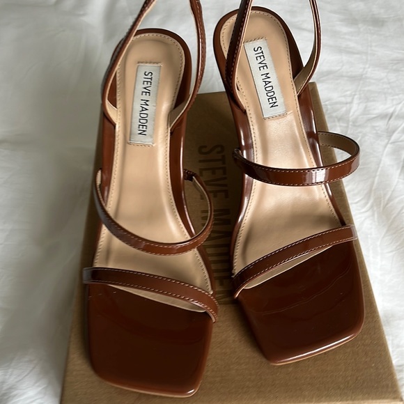 Steve Madden Gracey Cognac Pat Heel size 8 - Picture 2 of 6